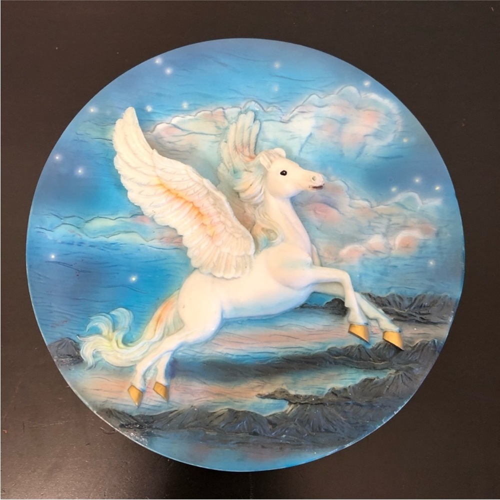 Pegasus Horse Unicorn Decorative Plate